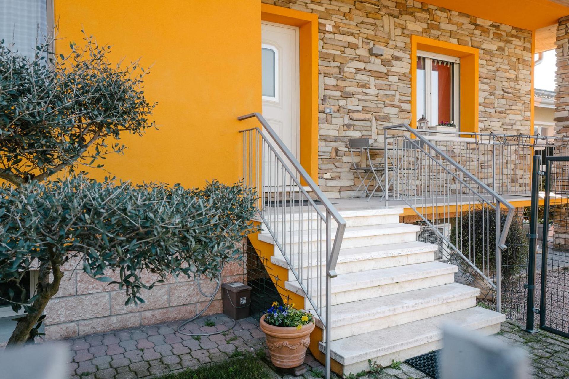 Lara'S House Apartment San Giovanni Lupatoto Exterior photo